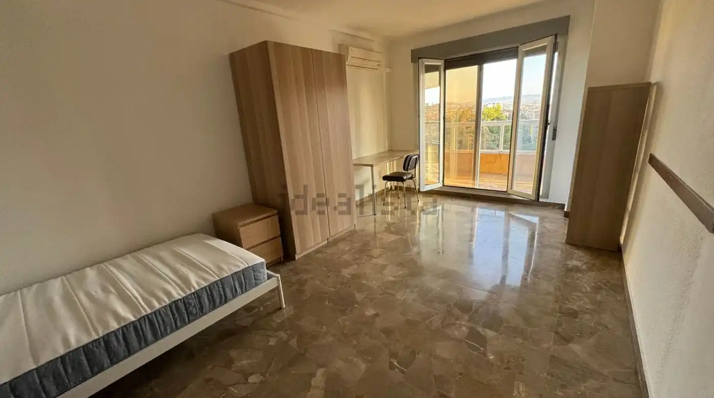 Flat with terrace for sale in Avenida de la Constitución 20, imagen 6
