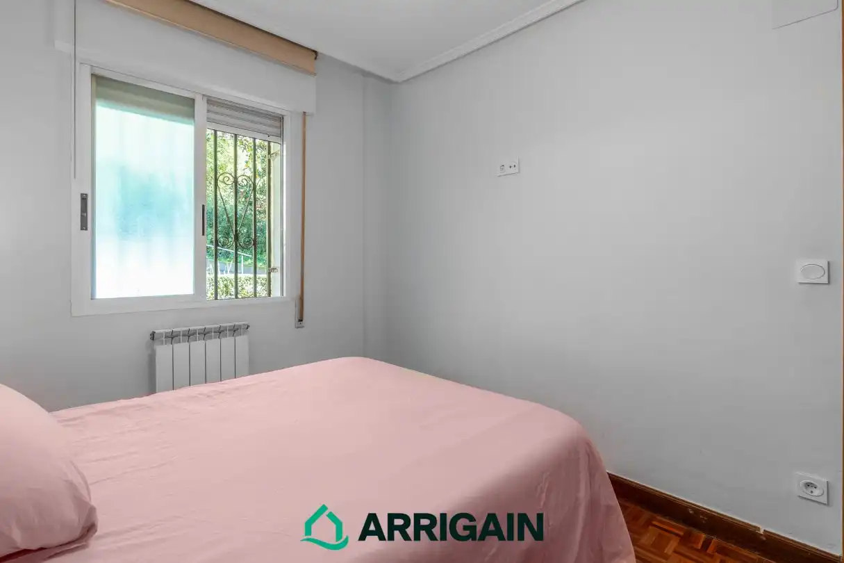 Schlafzimmer von Wohnung zum Verkauf in Donostia - San Sebastián  mit Heizung, Privatgarten und Balkon