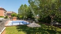 Piscina de Àtic en venda en Boadilla del Monte amb Aire condicionat, Calefacció i Terrassa