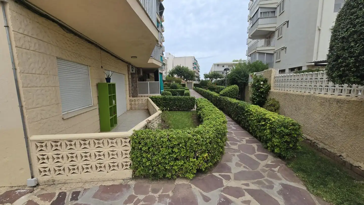 Außenansicht von Erdgeschoss zur Miete in Gandia