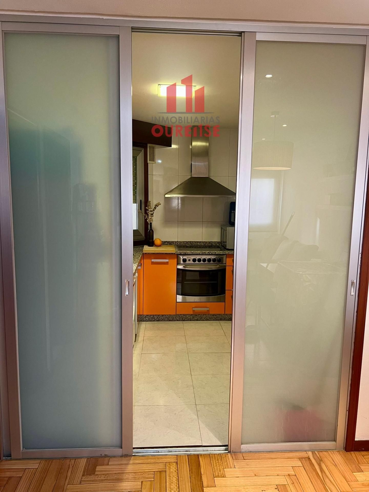 Kitchen of Flat for sale in Ourense Capital 