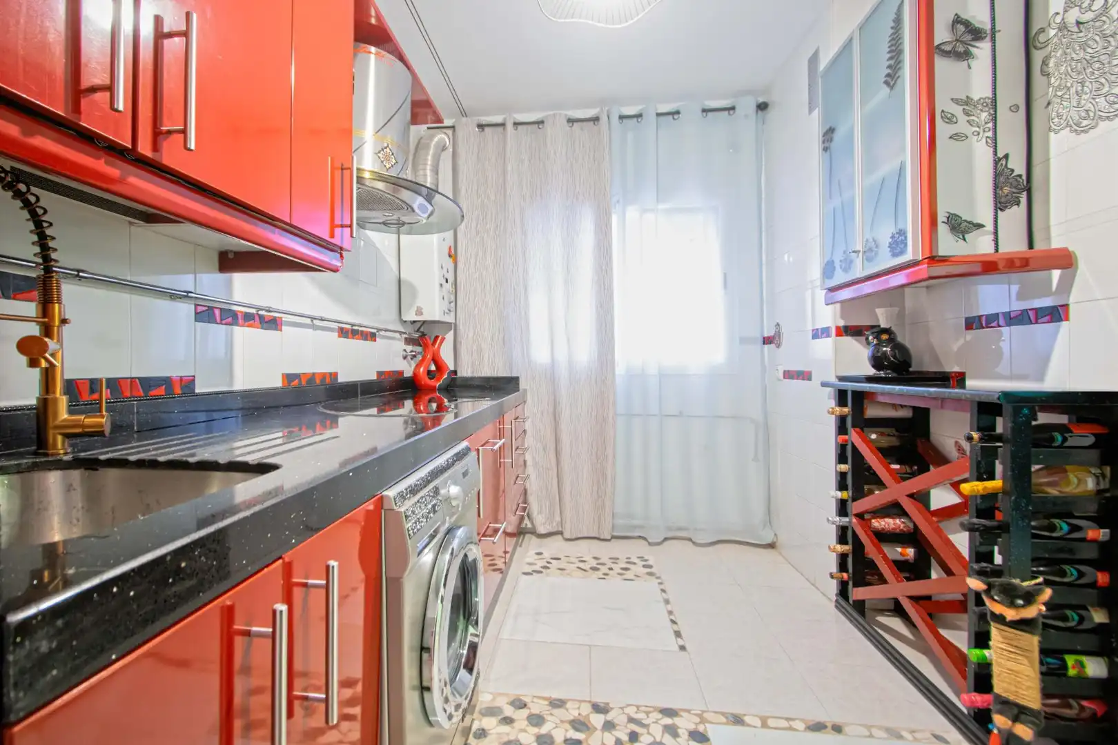 Kitchen of Flat for sale in Sevilla  with Terrace