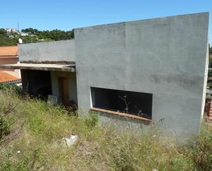 Vista exterior de Edifici en venda en Santa Susanna