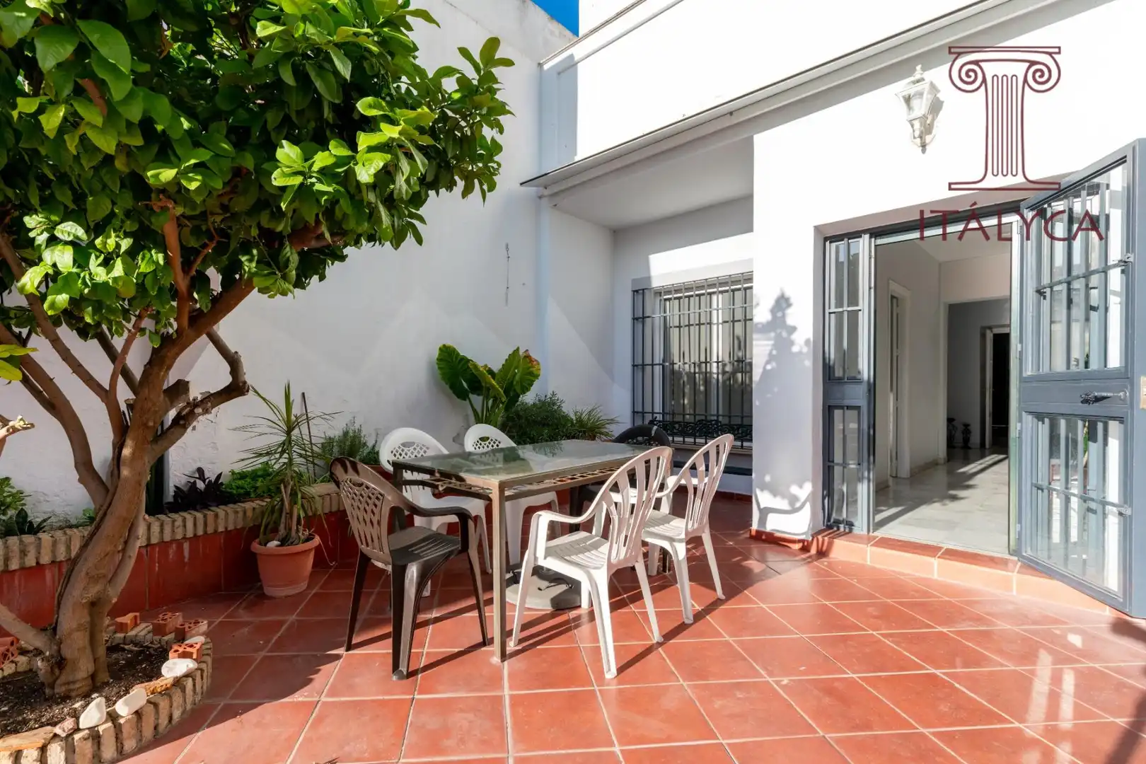 Terrassa de Casa o xalet en venda en Bormujos amb Aire condicionat, Calefacció i Jardí privat