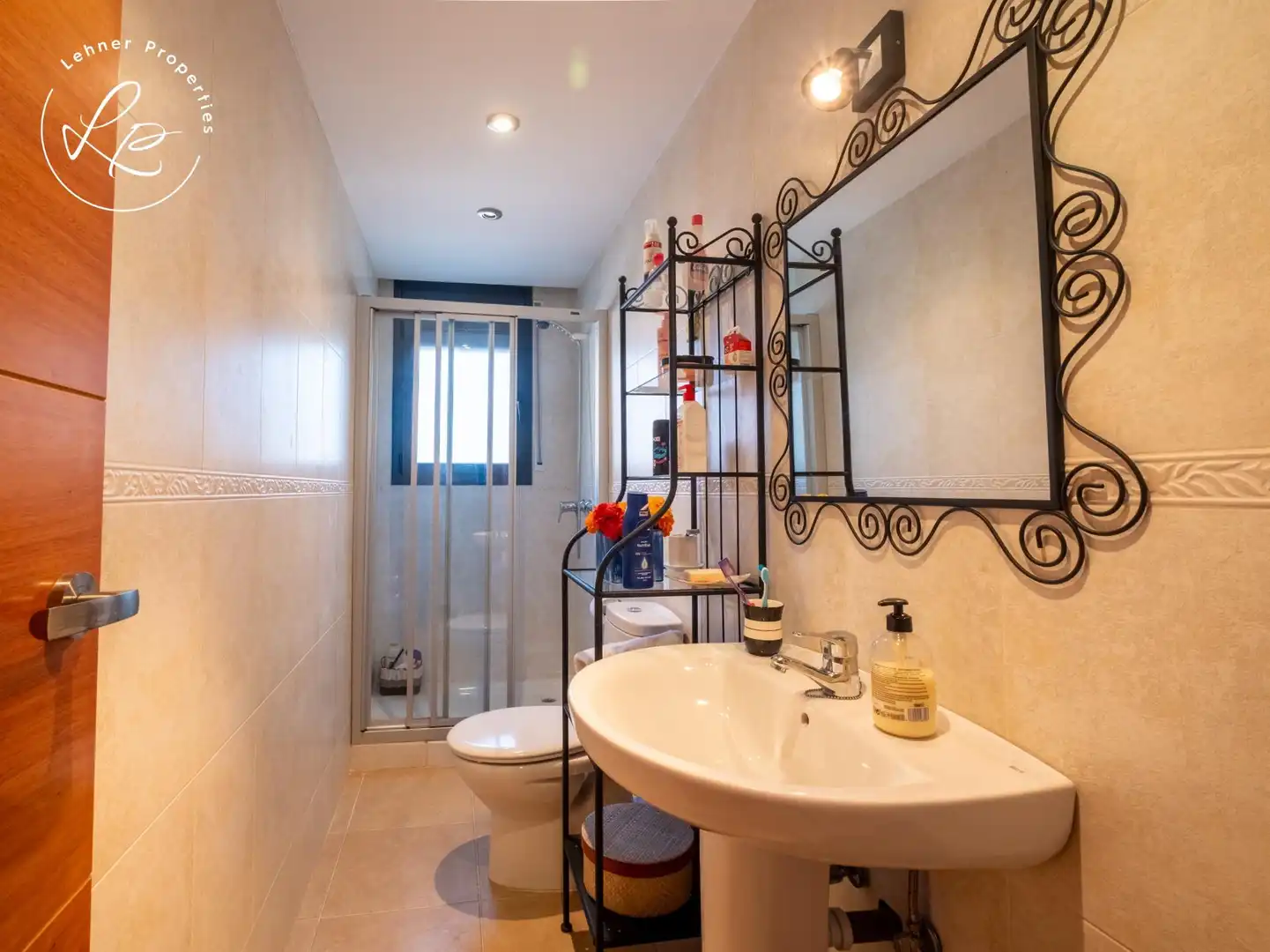 Bathroom of Detached homes for sale in Pedret i Marzà  with Air Conditioner, Heating and Private garden