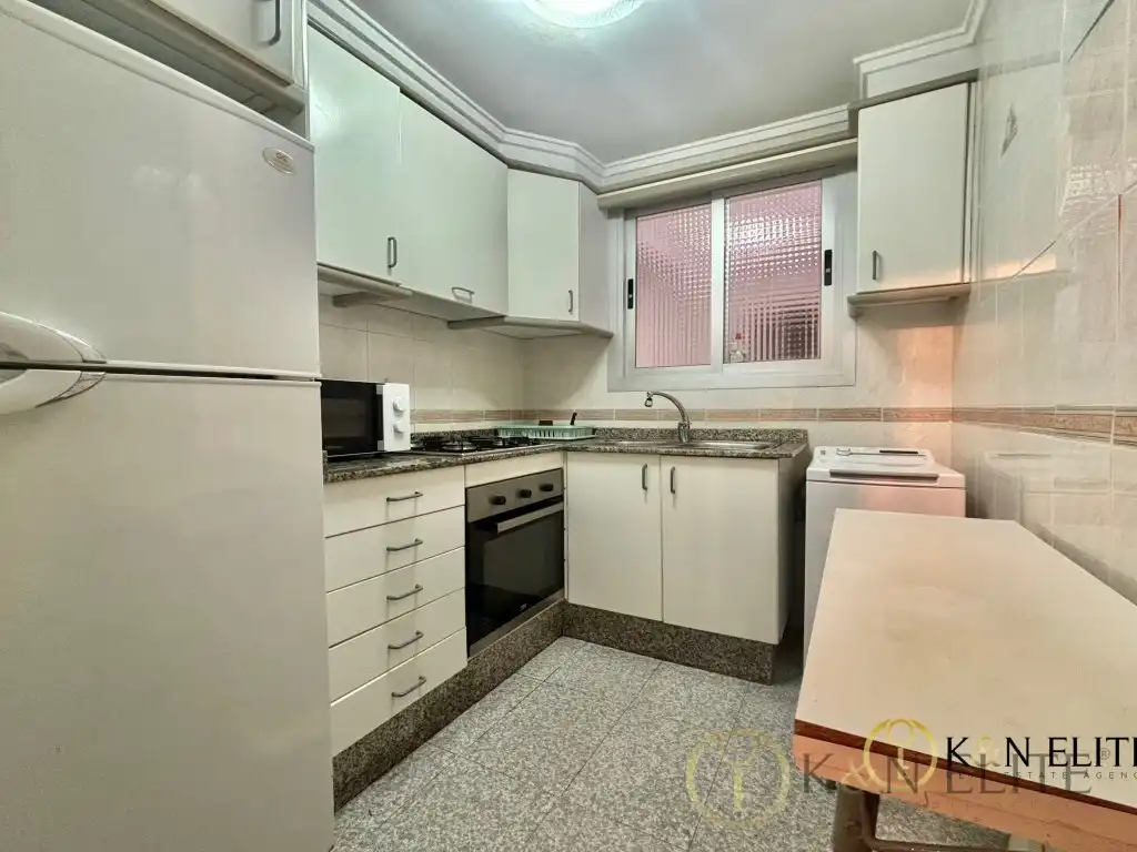 Cocina de Piso de alquiler en Sueca con Terraza y Piscina