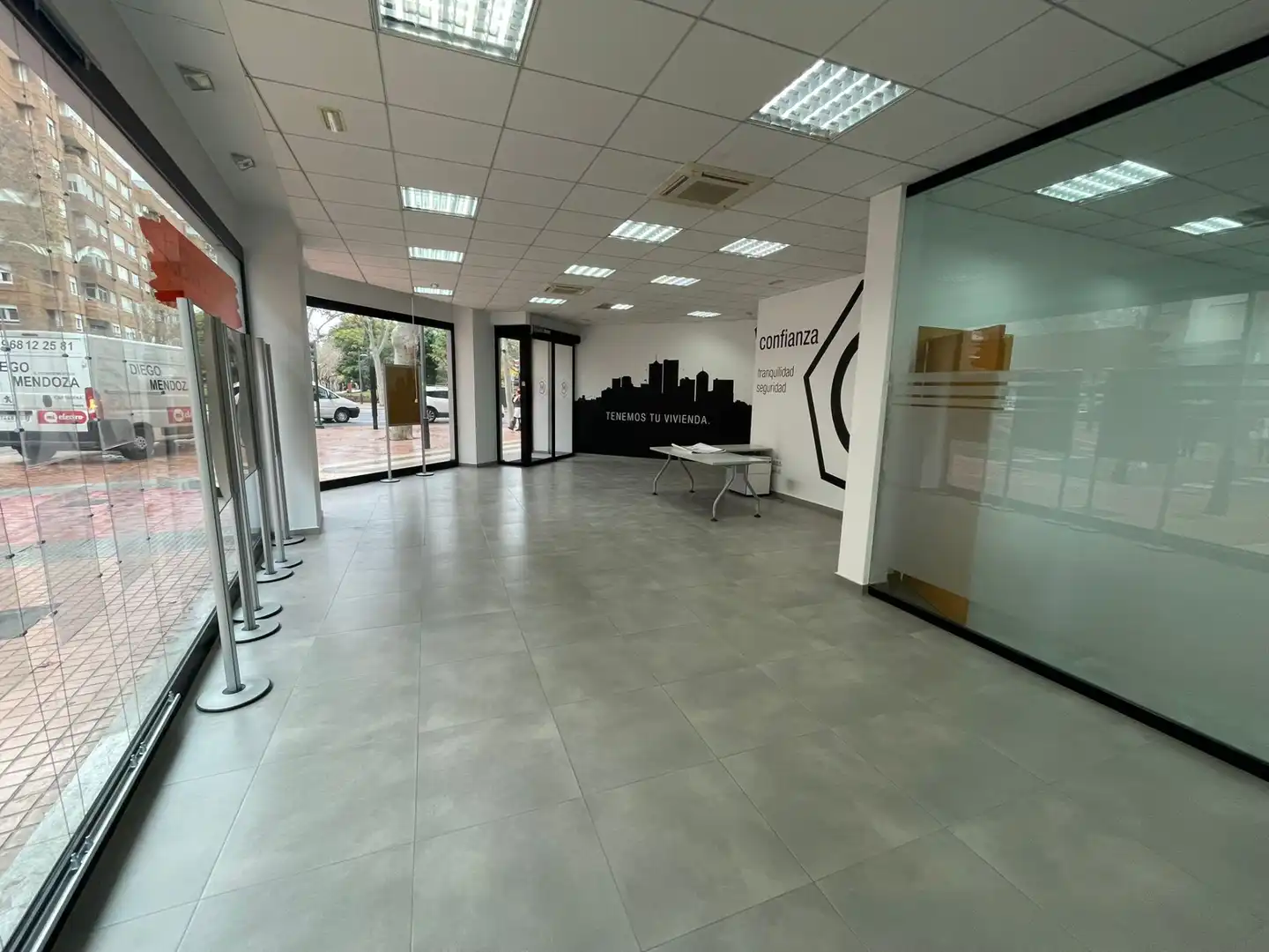 Office for rent in Cartagena  with Air Conditioner and Heating