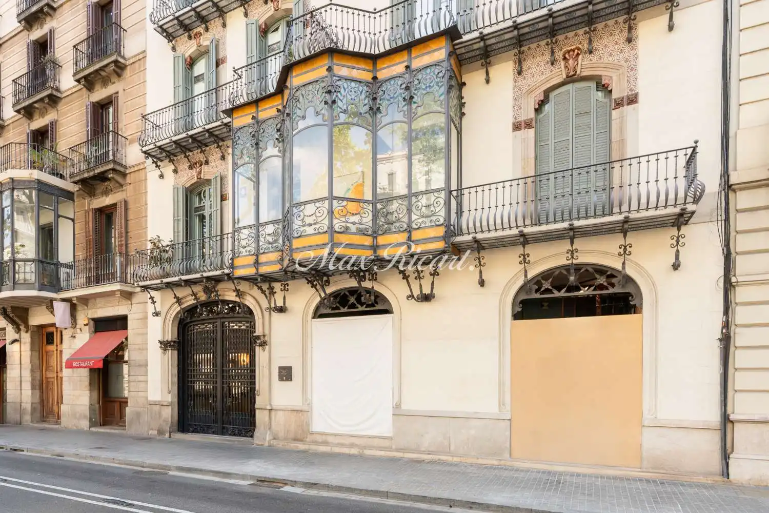 Exterior view of Flat for rent in Barcelona  with Air Conditioner, Heating and Storage room