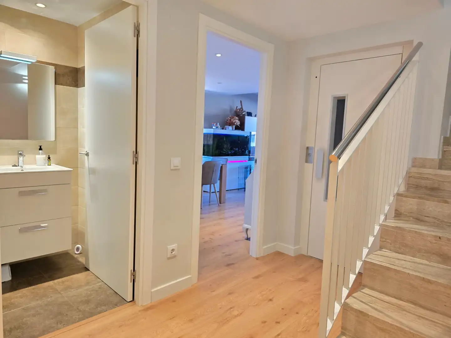 Casa pareada con piscina en venta en Carrer del Clar de Lluna, imagen 8