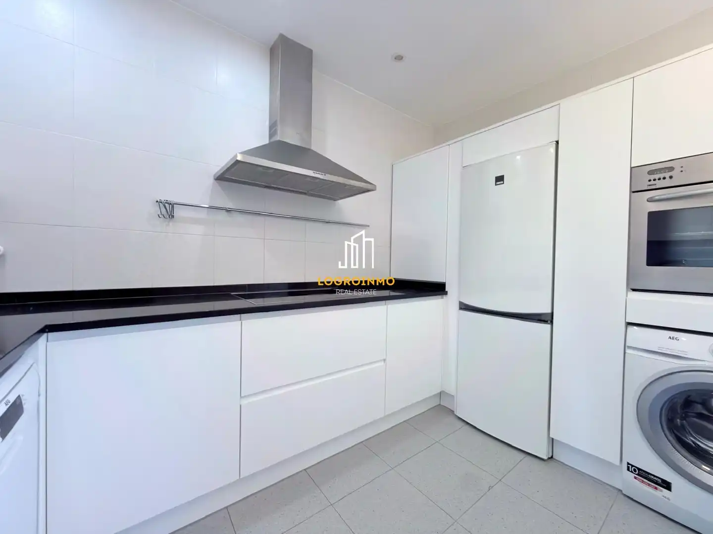 Kitchen of Flat for rent in  Logroño  with Air Conditioner, Heating and Terrace