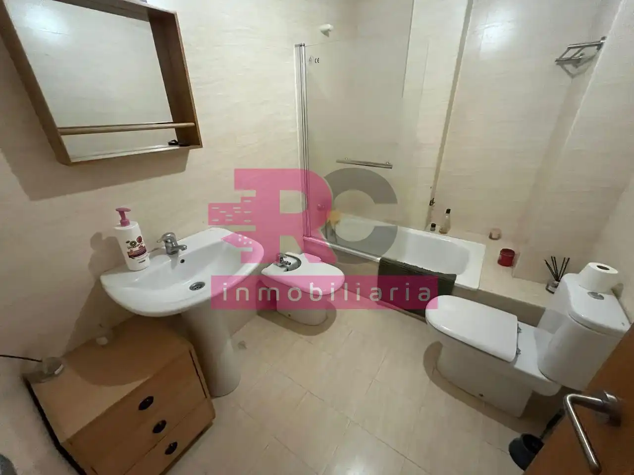 Baño de Casa adosada en venta en Cabrerizos con Calefacción, Jardín privado y Piscina comunitaria