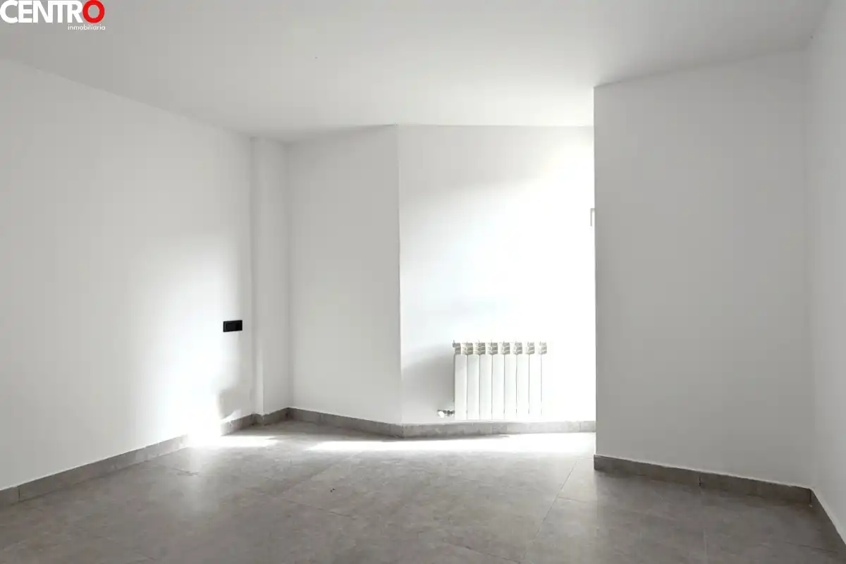 Piso en venta en La Zubia con Aire acondicionado, Calefacción y Jardín privado