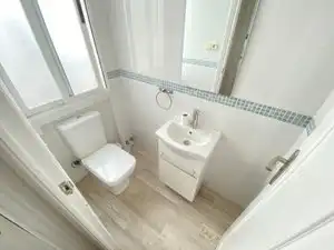 Badezimmer von Wohnung zur Miete in Madrid mit Heizung, Möbliert und Ofen