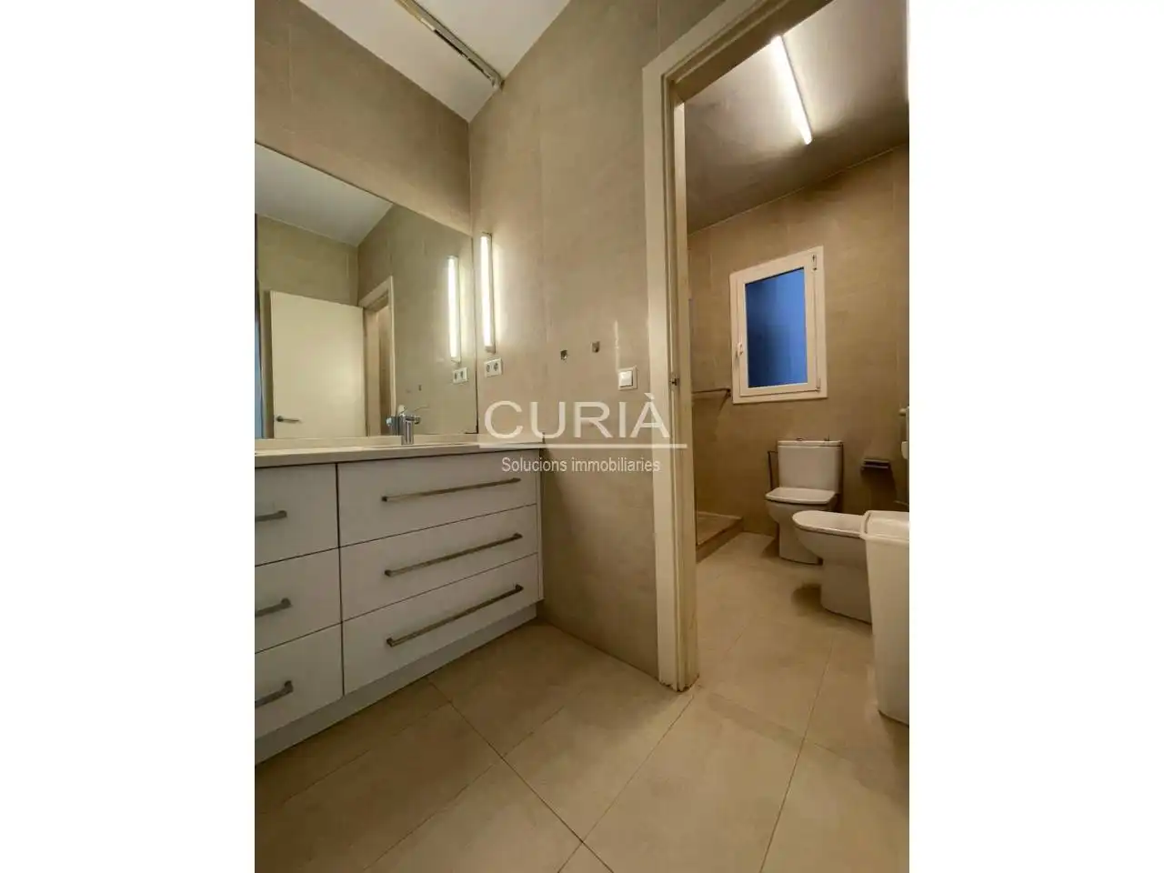 Flat with lift for sale in Instituts - Universitat, imagen 9