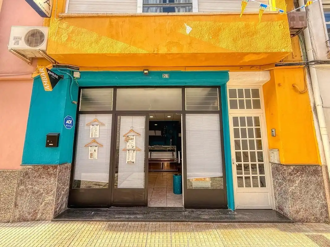 Local en venta en Pego con Aire acondicionado y Amueblado