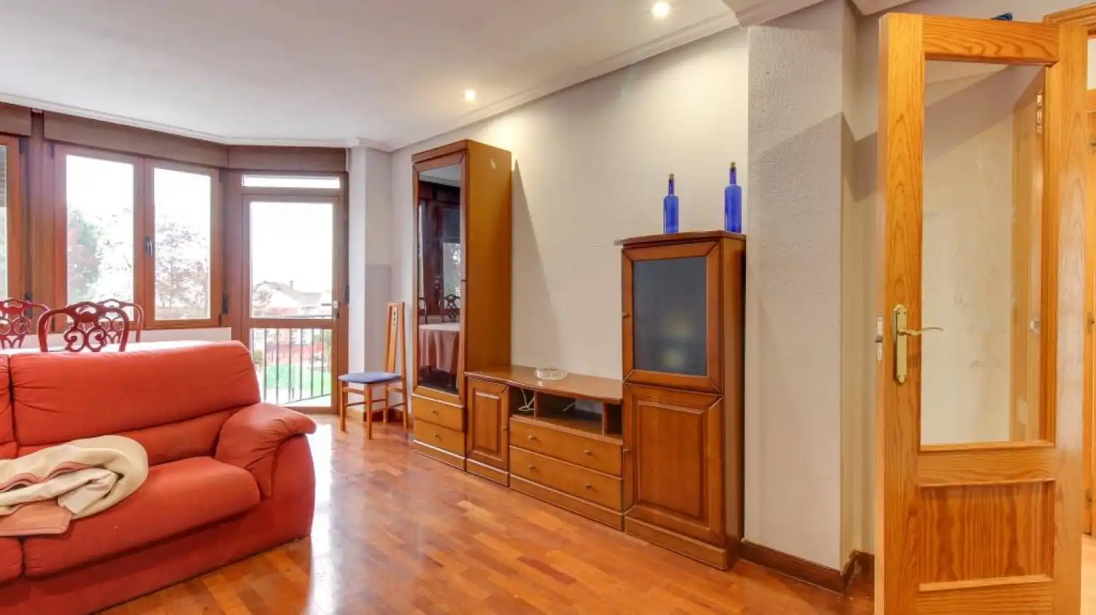 Sala de estar de Casa o chalet en venta en Cabrerizos con Calefacción, Jardín privado y Parquet