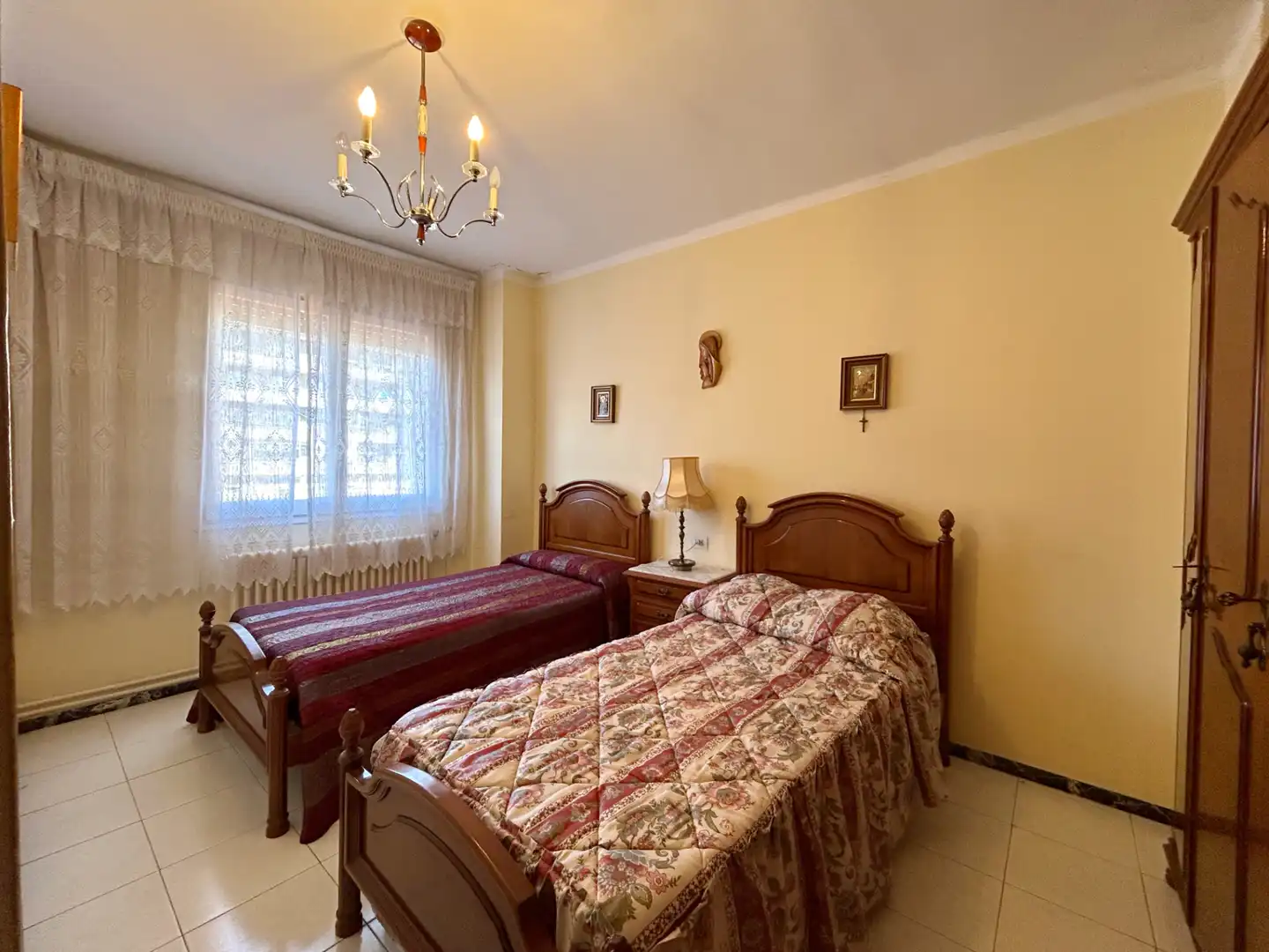 Schlafzimmer von Einfamilien-Reihenhaus zum Verkauf in Vic mit Heizung, Terrasse und Abstellraum