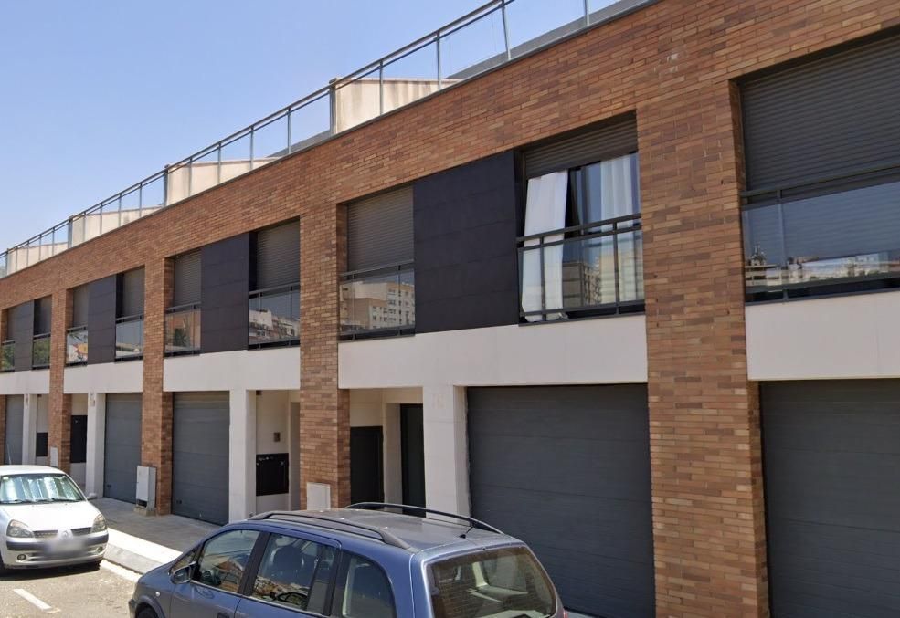 Casa adosada en venta en  CL TOLDRA SOLER, EDUARD,, 18, Migjorn