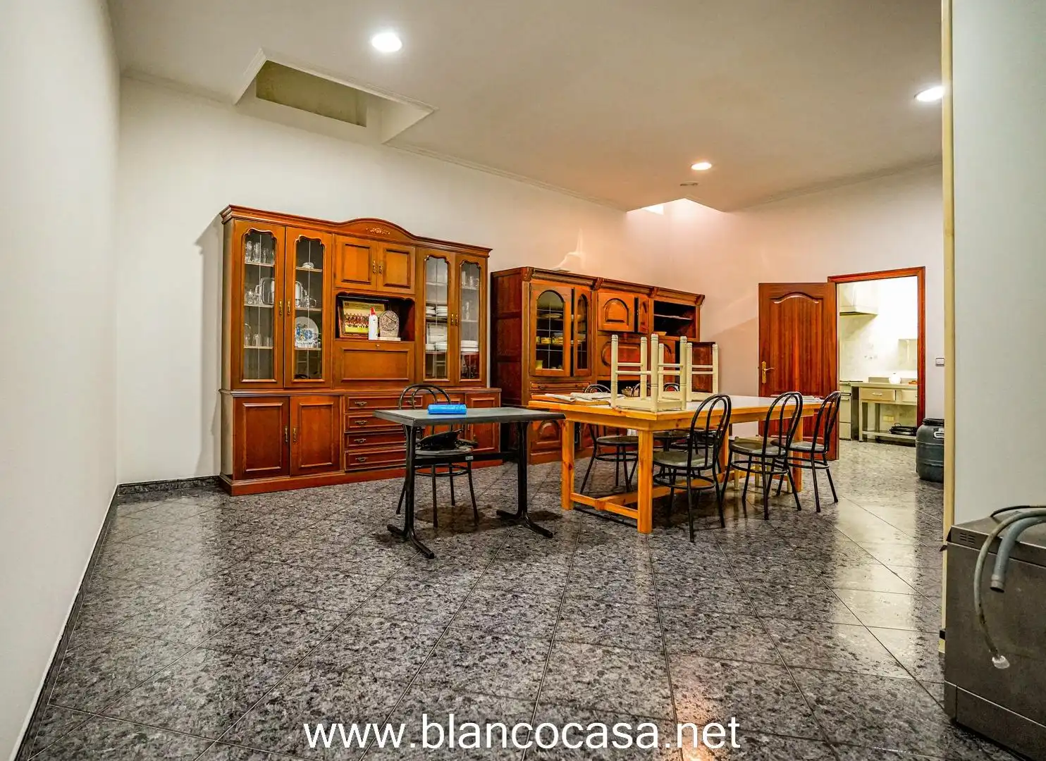 Dining room of Commercial properties for rent in A Laracha    with Furnished