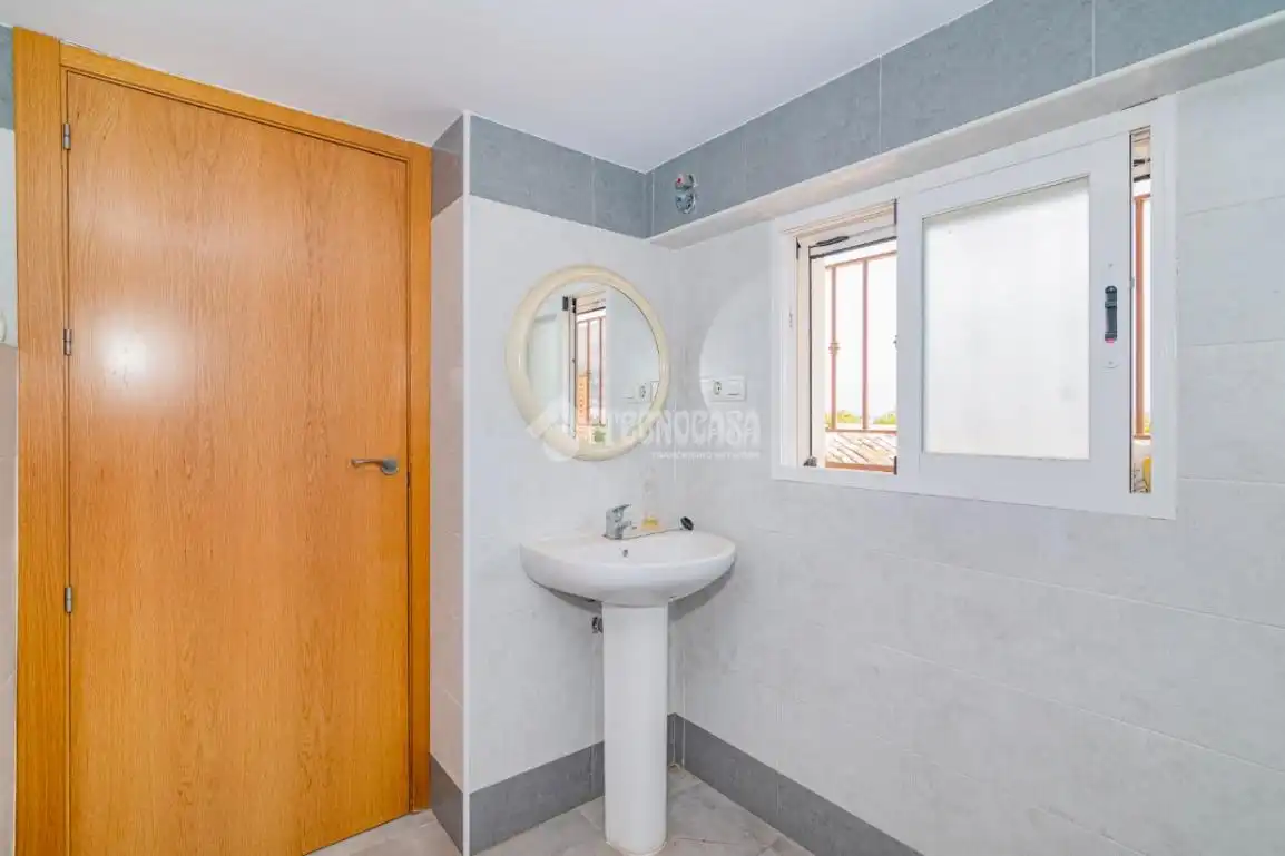 Bathroom of Detached homes for sale in Loja, Granada
