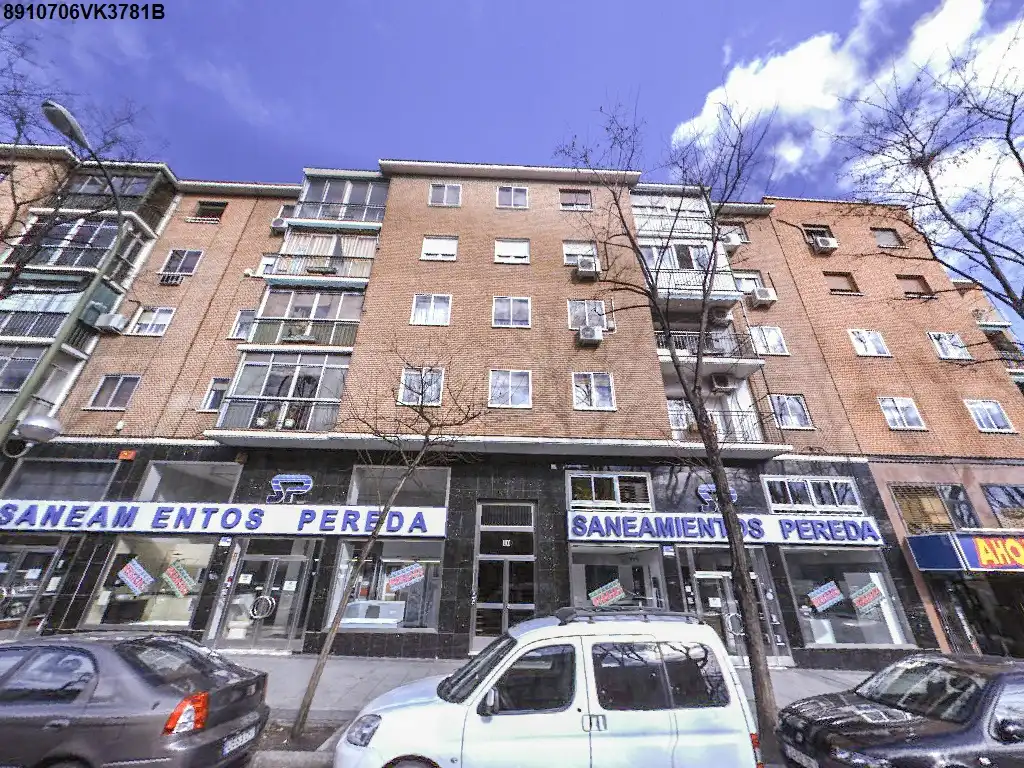 Vista exterior de Pis en venda en  Madrid Capital amb Calefacció, Parquet i Terrassa