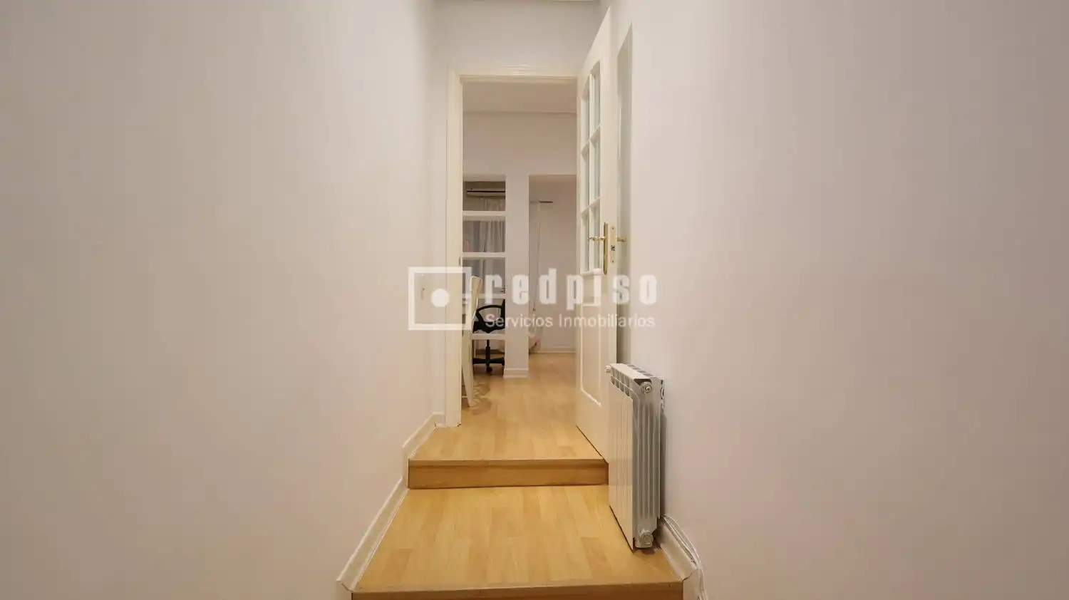Flat for rent in Madrid  with Air Conditioner, Heating and Furnished