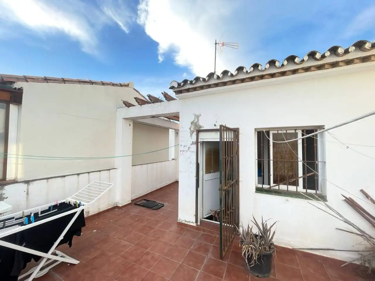 Jardí de Casa adosada en venda en Estepona amb Aire condicionat, Terrassa i Moblat