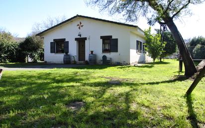 Vista exterior de Casa o xalet en venda en Plasencia amb Aire condicionat, Calefacció i Jardí privat