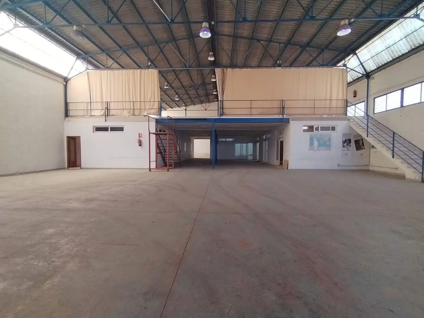 Nave industrielle à louer à Partidas de Alicante