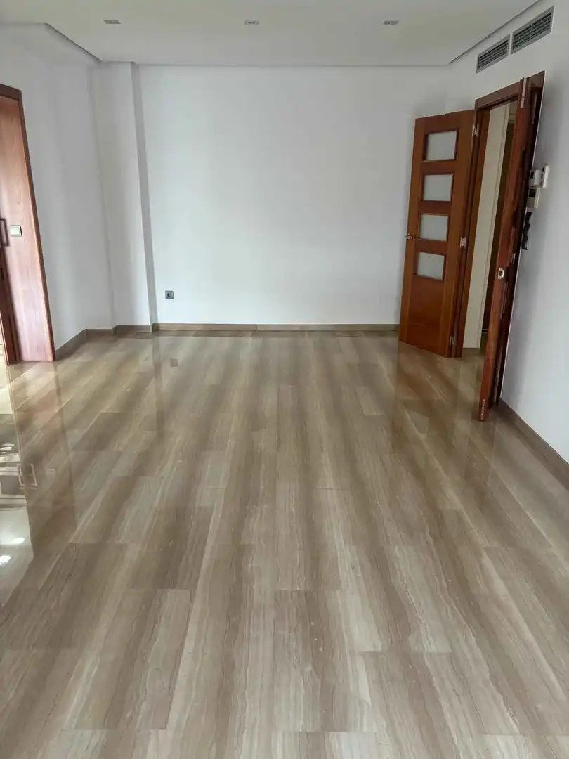 Wohnung zur Miete in Avinguda de les Corts Valencianes, 26, Barrio de Benicalap