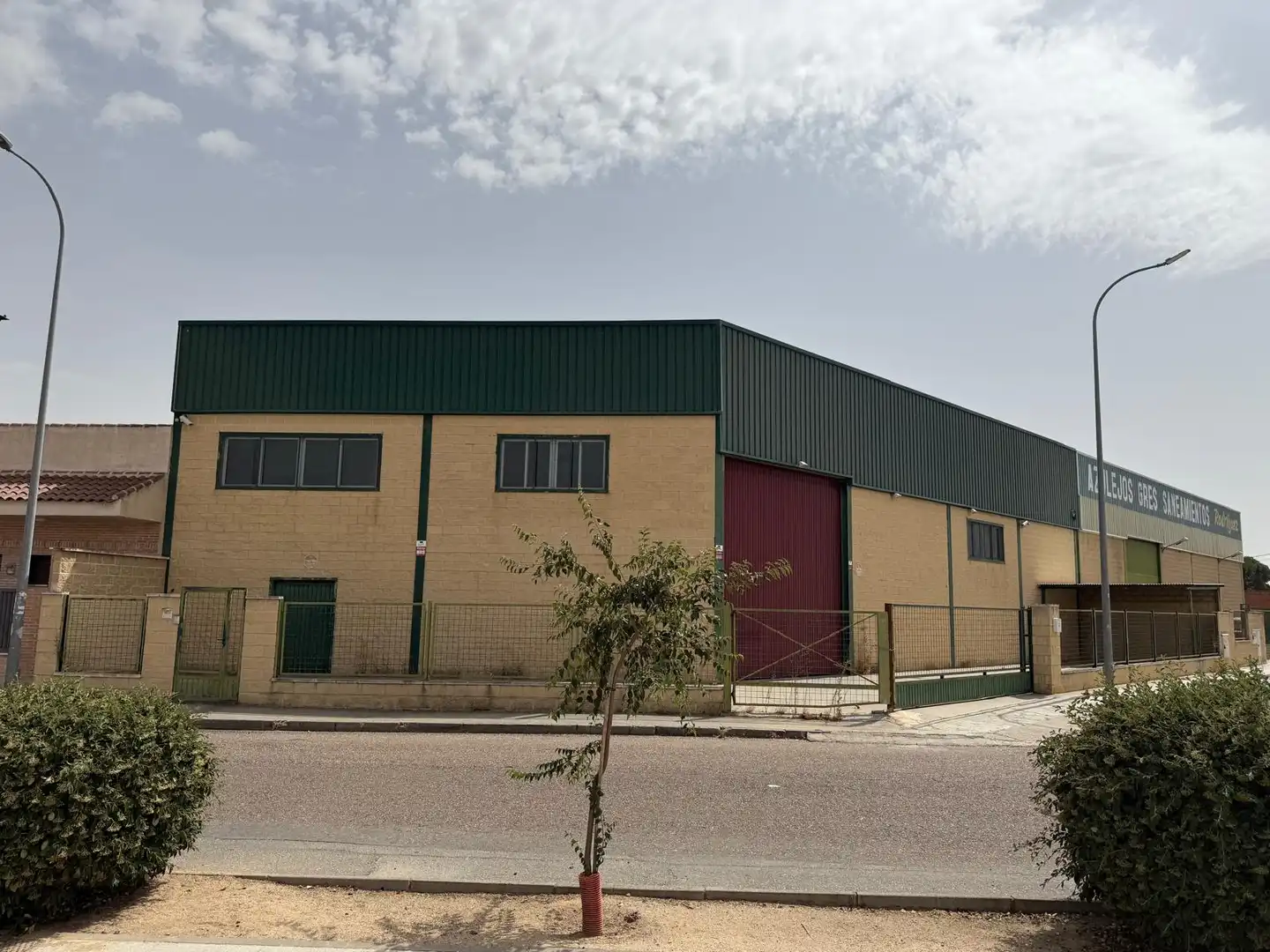 Industrial building to rent in Travesía Santa Rita 4, imagen 2