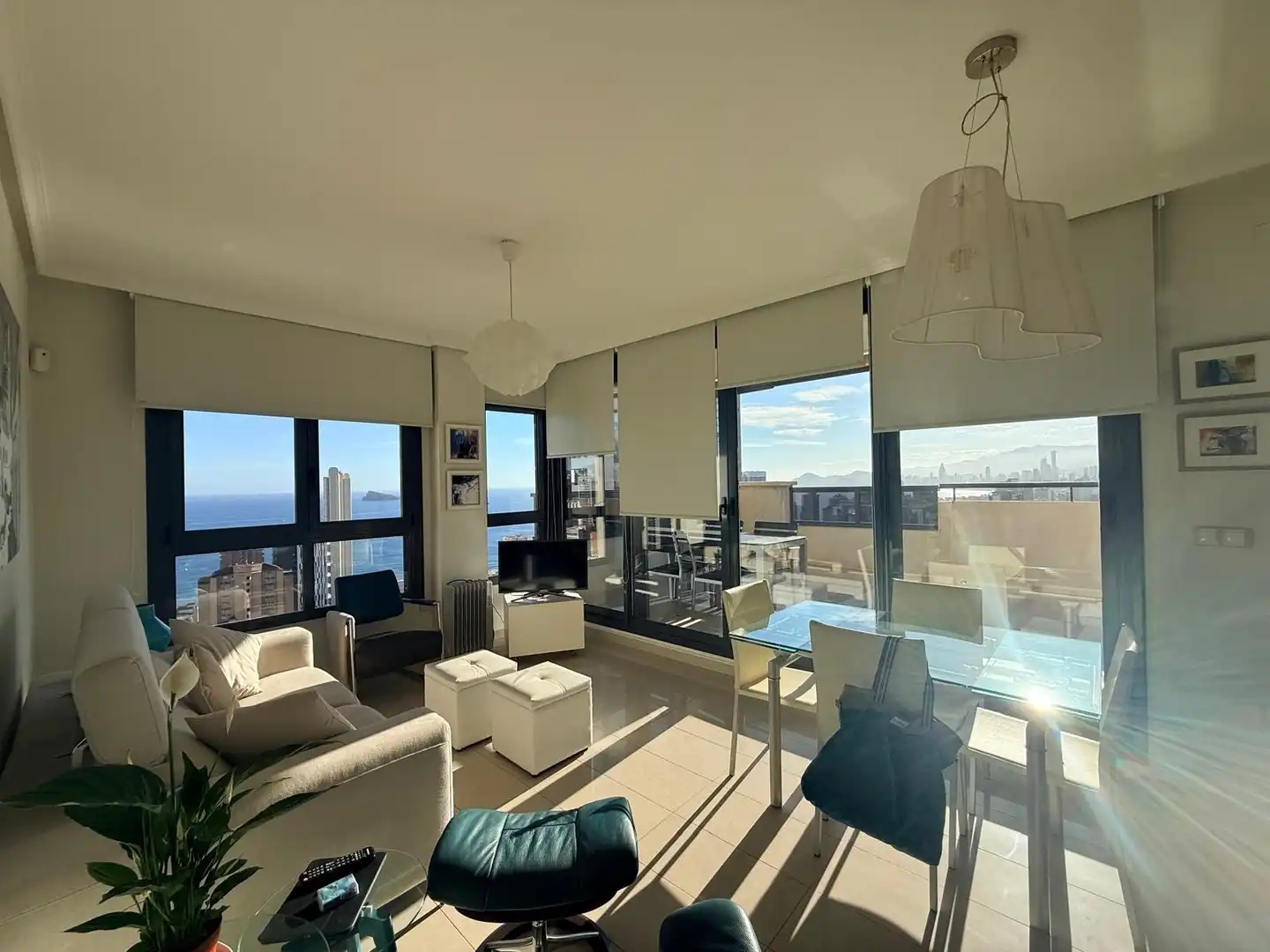 Living room of Attic for sale in Benidorm  with Air Conditioner, Private garden and Terrace