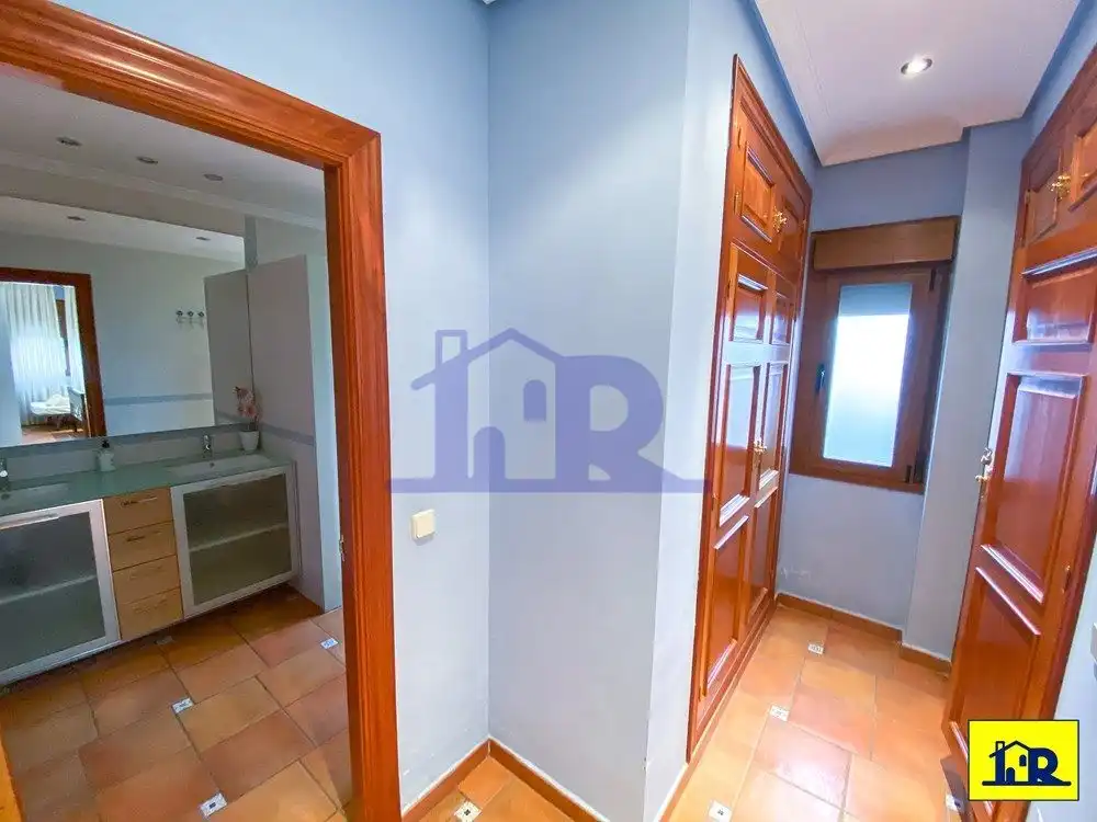 Houses for sale in Arcas del Villar  with Air Conditioner, Heating and Terrace