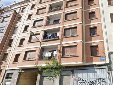 Flat with balcony for sale in Ollerías Altas Kalea 29