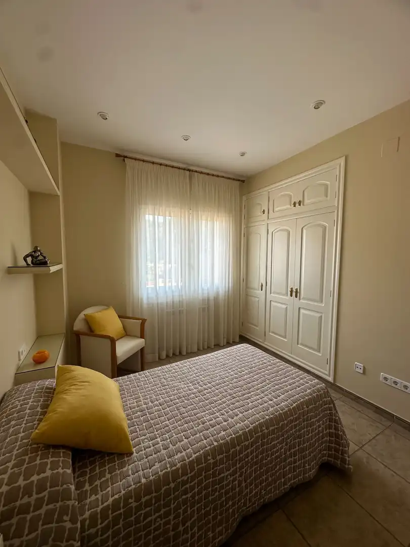 Habitación de Casa o chalet en venta en Montornès del Vallès con Aire acondicionado, Calefacción y Jardín privado