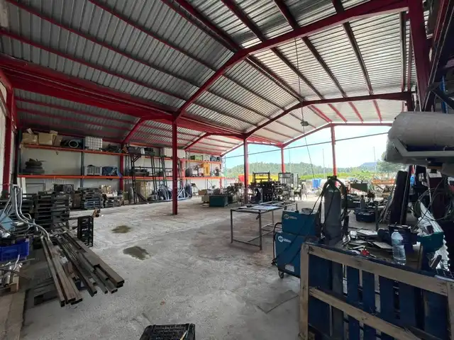 Fabrikhallen zur Miete in Valencia