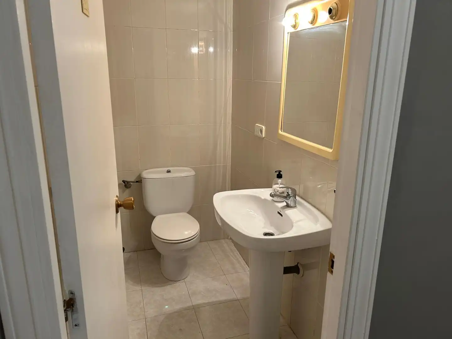 Bathroom of Commercial properties for rent in Castellón de la Plana / Castelló de la Plana