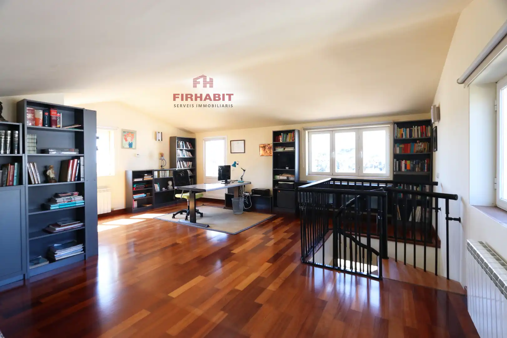 Sala de estar de Casa o chalet en venta en Arenys de Mar con Calefacción, Jardín privado y Parquet
