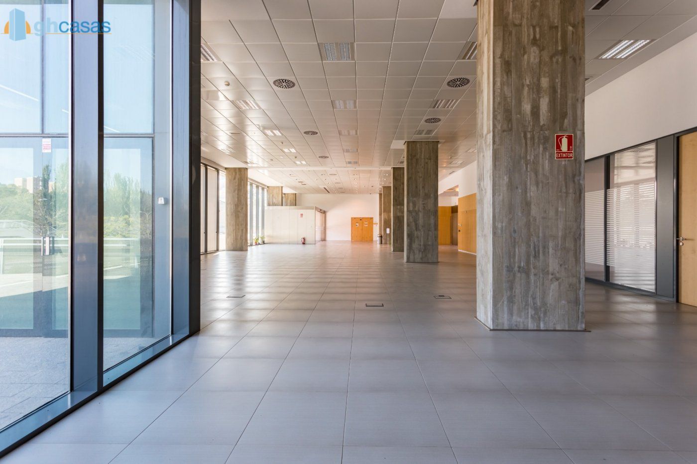 Local de alquiler en Calle EDUARDO GUITIAN (TORRE DE GUADAJARA), S/N, El Clavín - Valdeluz