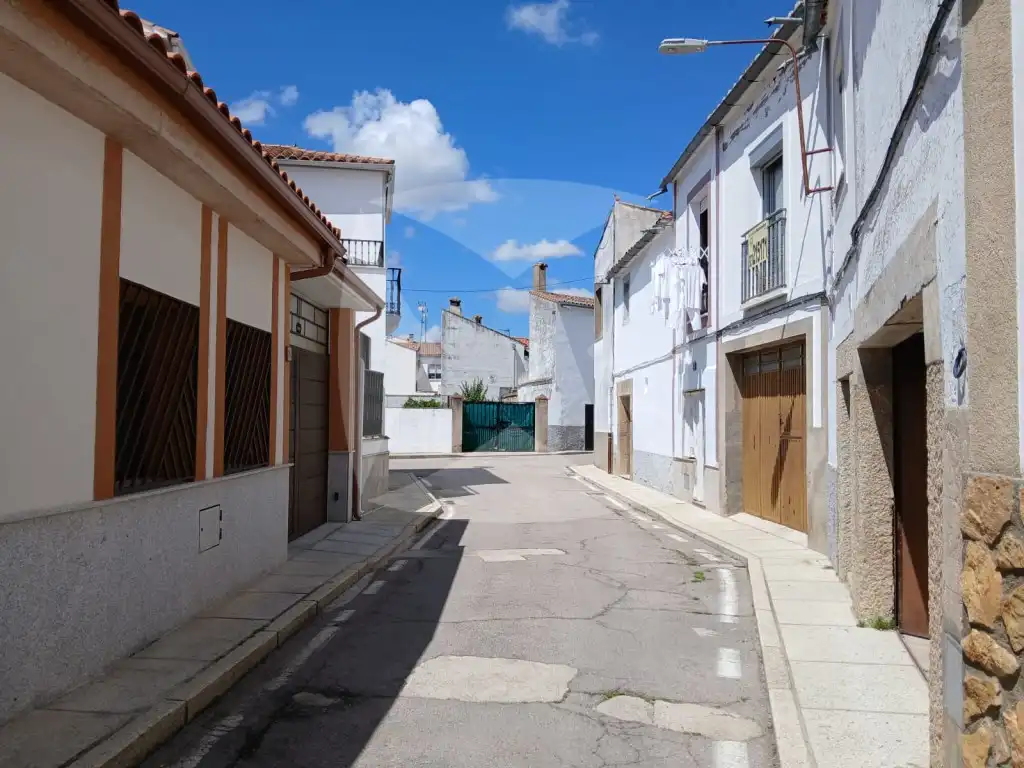 Außenansicht von Haus oder Chalet zum Verkauf in Malpartida de Cáceres mit Terrasse und Abstellraum