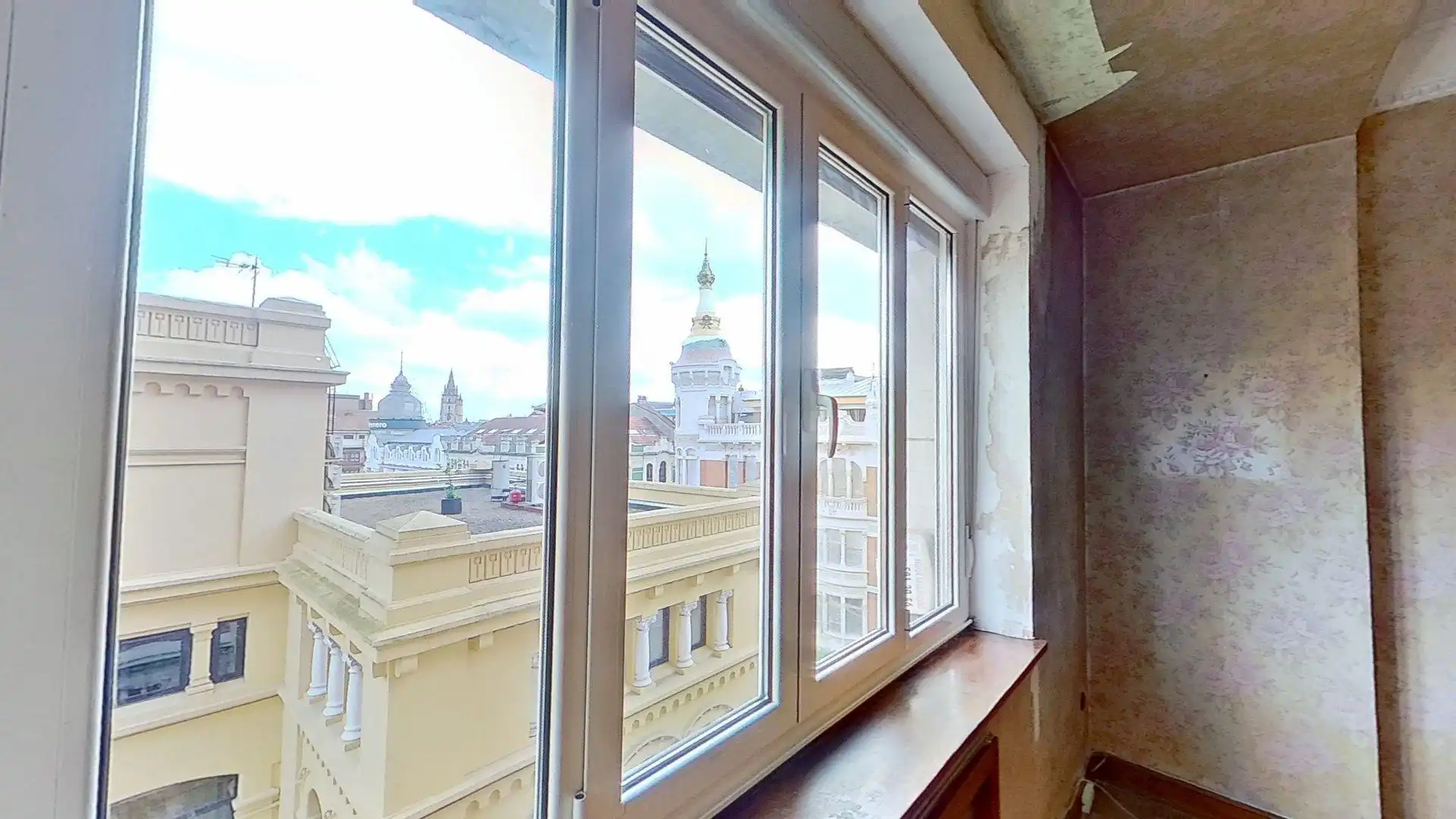 Piso en venta en Oviedo  con Calefacción