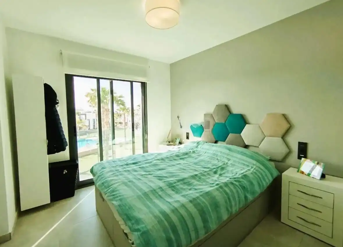 Habitación de Piso de alquiler en Guardamar del Segura con Aire acondicionado, Calefacción y Terraza