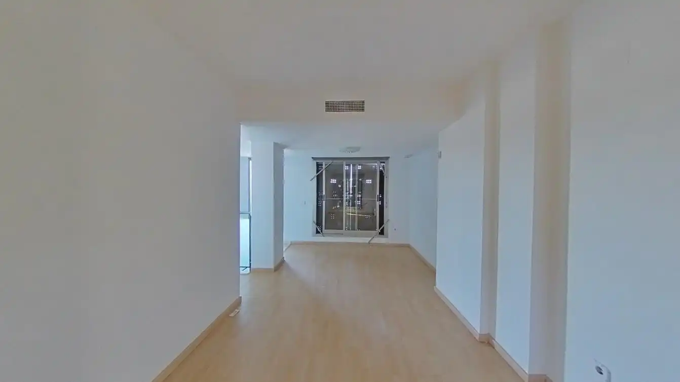 Dúplex en venta en Torrent con Piscina