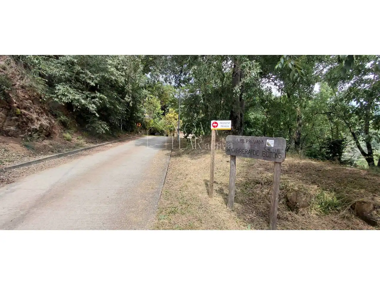 Vista exterior de Finca rústica en venda en Sant Sadurní d'Osormort amb Jardí privat, Terrassa i Piscina comunitària