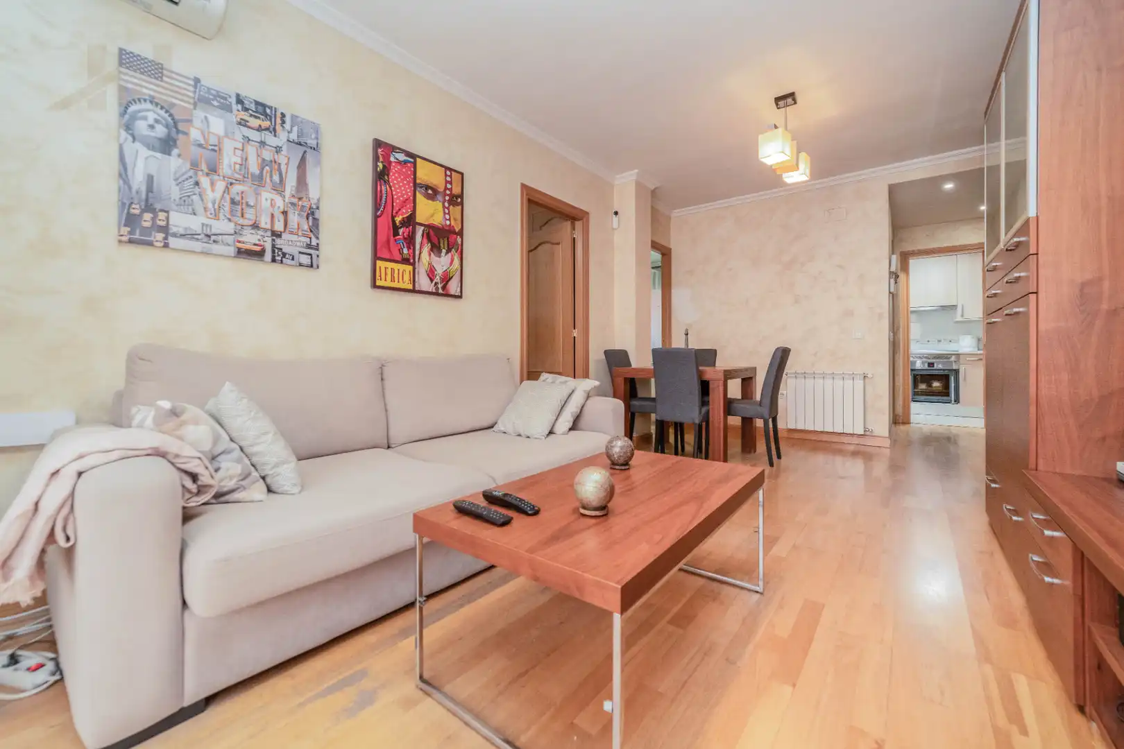 Living room of Flat for sale in Leganés  with Air Conditioner, Heating and Balcony