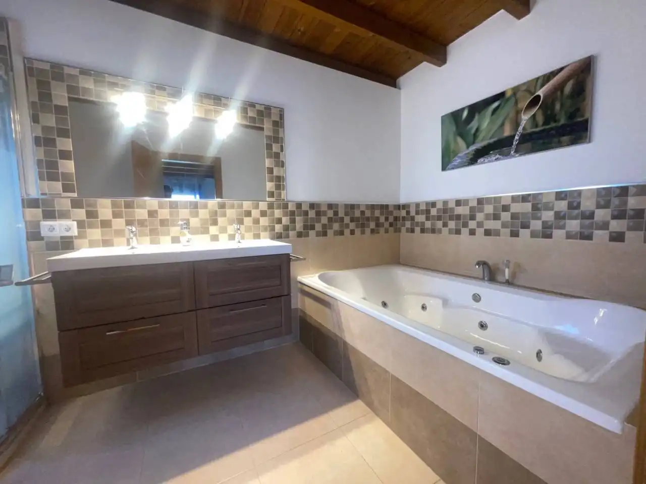 Baño de Casa o chalet de alquiler en Estepona con Calefacción, Jardín privado y Terraza