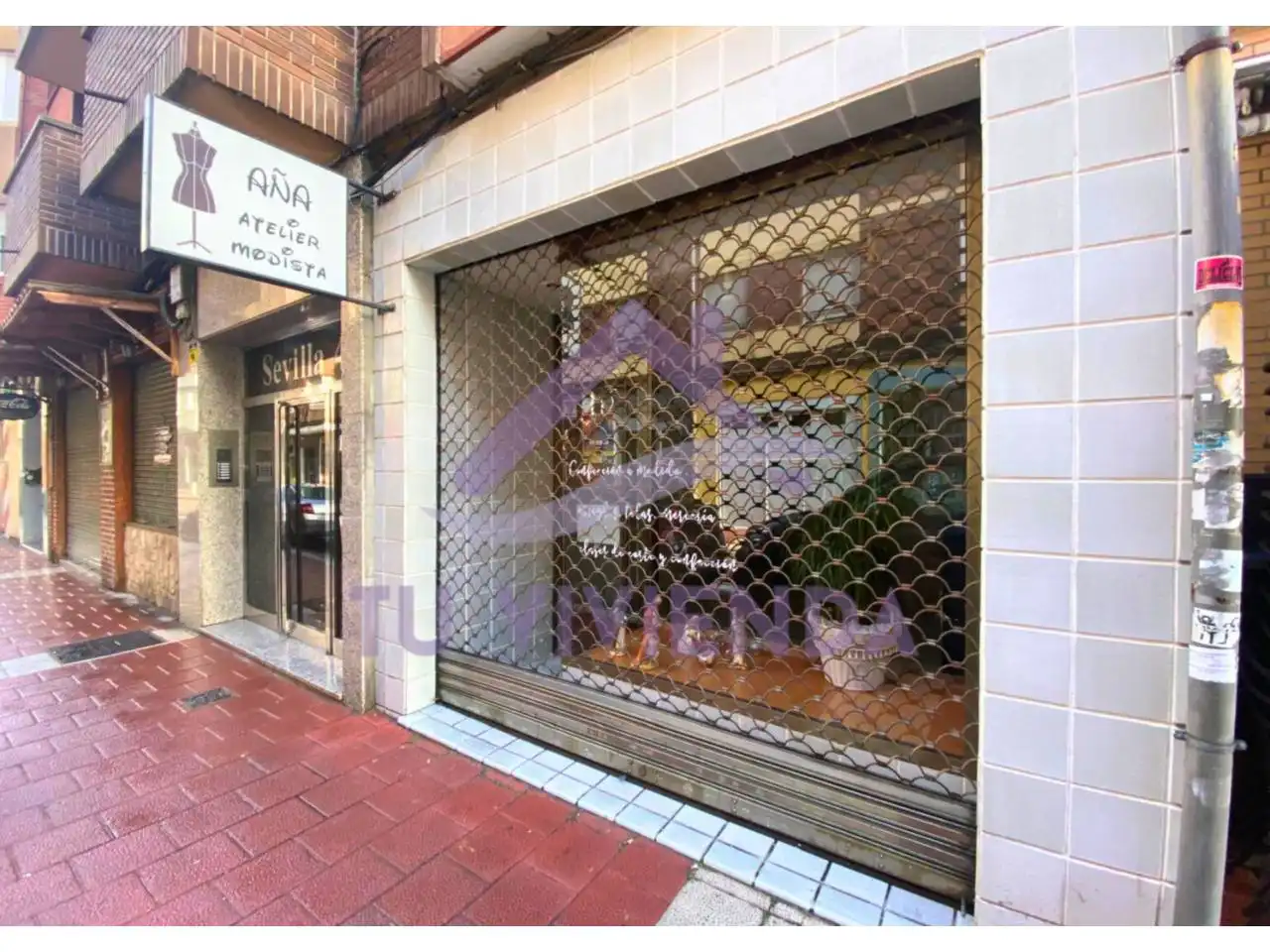 Local comercial de lloguer a Calle Sevilla 41