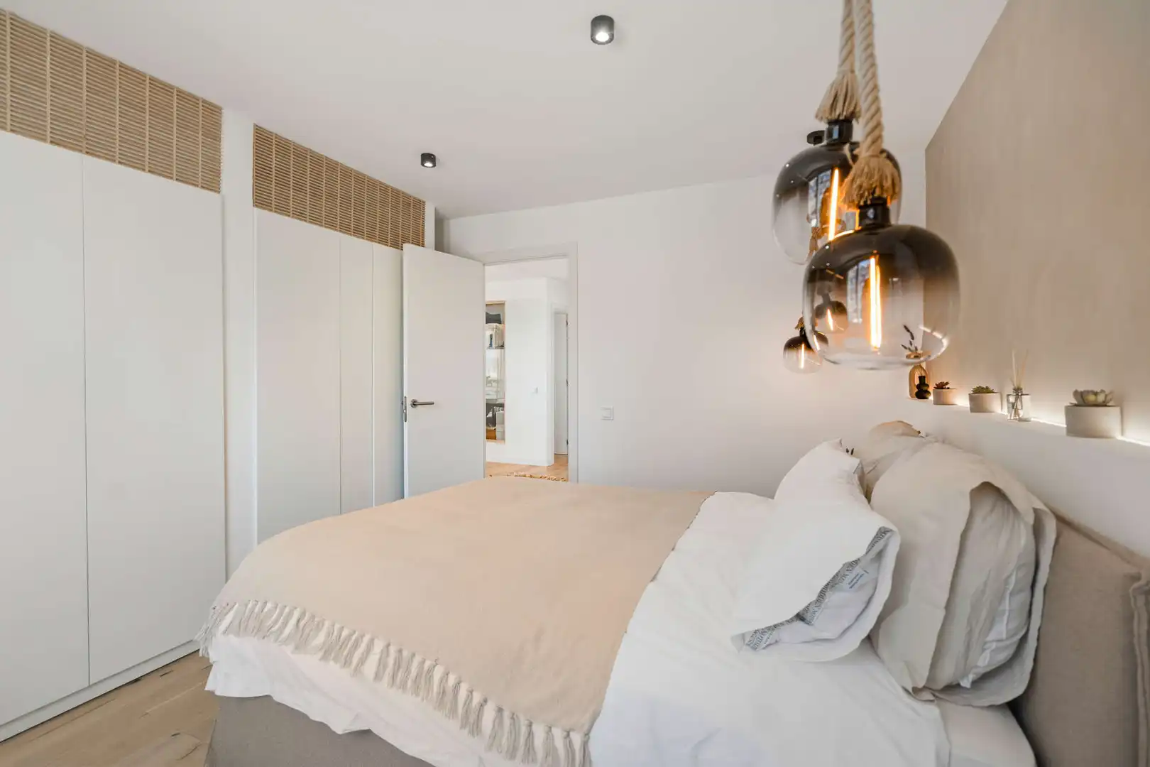 Bedroom of Flat for sale in  Palma de Mallorca  with Air Conditioner, Terrace and Furnished