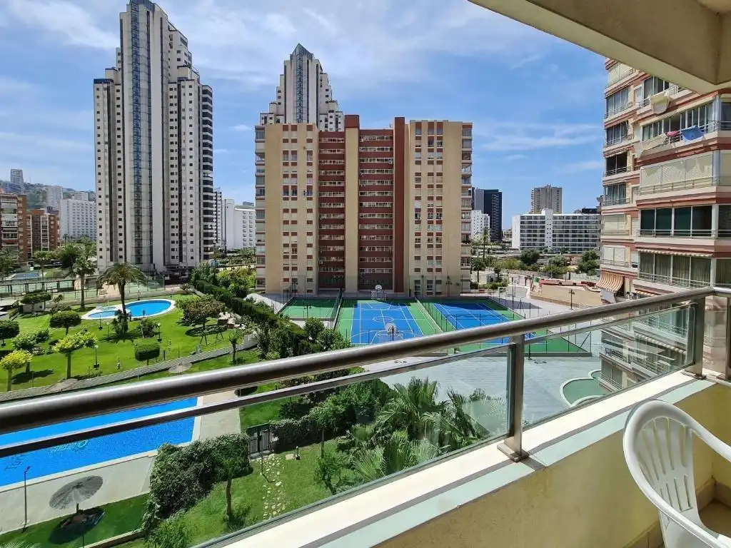 Appartement compact avec piscine à vendre à Avenida ALMIRALL BERNAT DE SARRIA, imagen 2