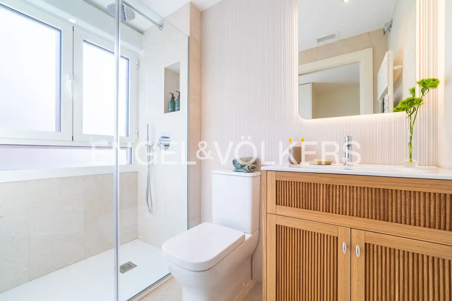 Baño de Piso en venta en Madrid con Aire acondicionado, Calefacción y Amueblado